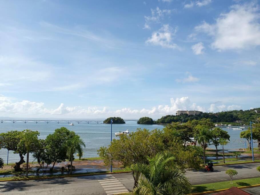 Indy'S Best Bay Frontview In Samana. Esterno foto